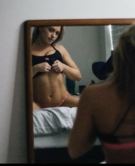 Nacktes geleaktes OnlyFans-Foto von Jpackyah