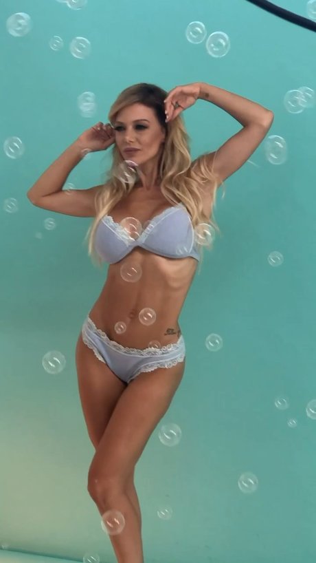 Nacktes geleaktes OnlyFans-Foto von Evangelina Anderson