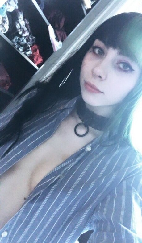 Nacktes geleaktes OnlyFans-Foto von Quinnie666