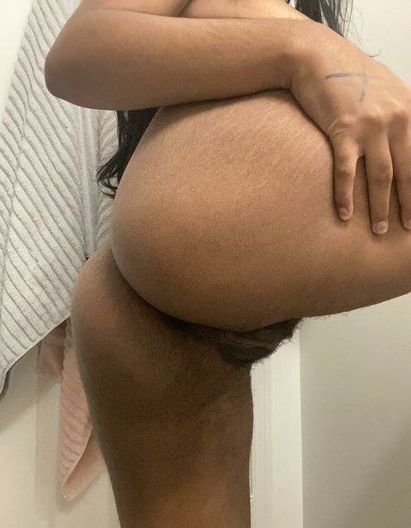 Desi Goddess