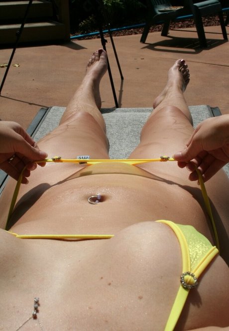 Nacktes geleaktes OnlyFans-Foto von Lauren Luvsit