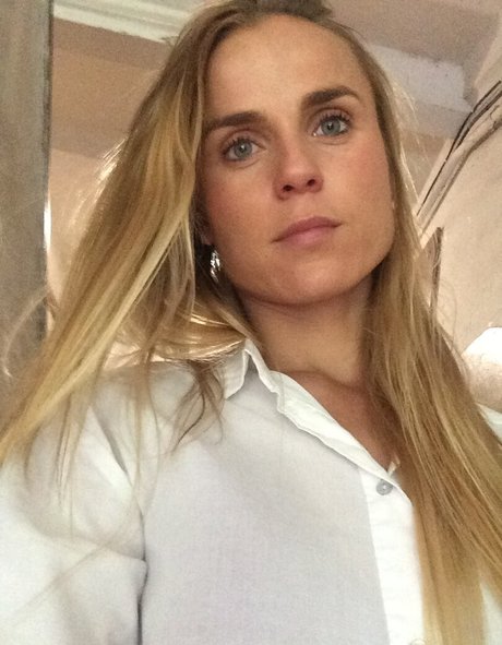 Nacktes geleaktes OnlyFans-Foto von Lina Gecevicene