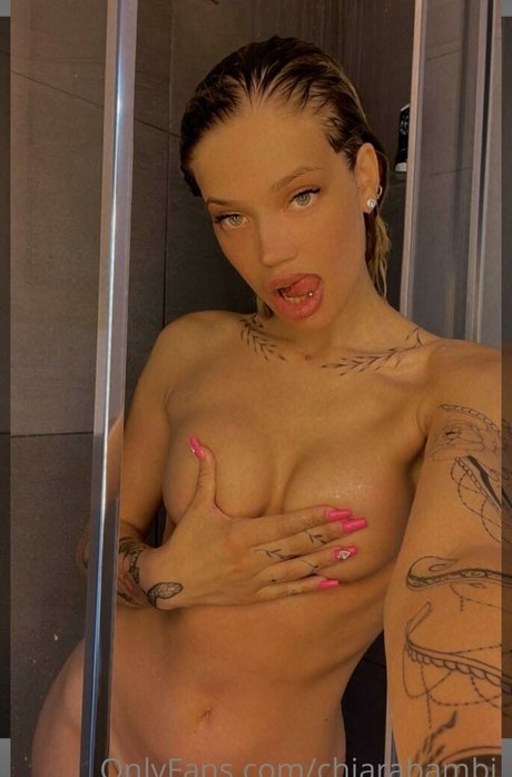 Nacktes geleaktes OnlyFans-Foto von Chiara Nutaj