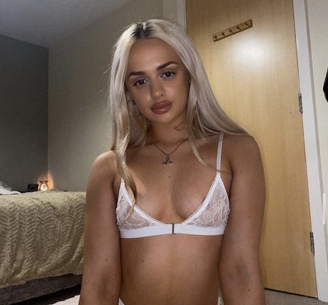 Olivia Lee