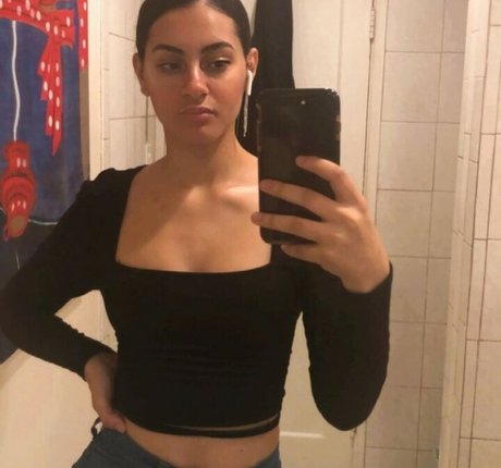 Nacktes geleaktes OnlyFans-Foto von Cashgodmeme