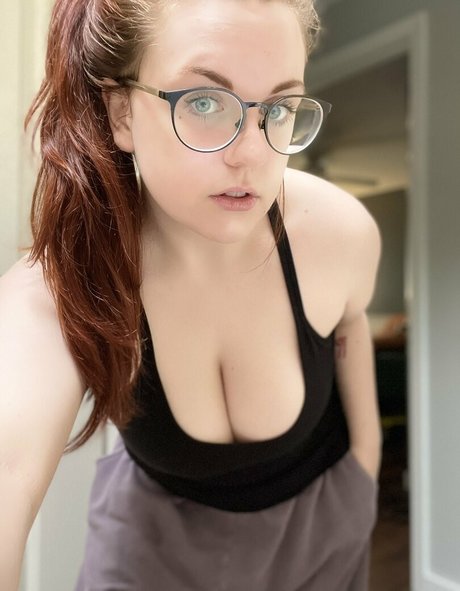 Nacktes geleaktes OnlyFans-Foto von Amisakadarthana