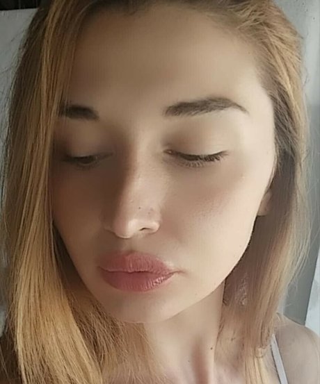 Nacktes geleaktes OnlyFans-Foto von Valentina Marino
