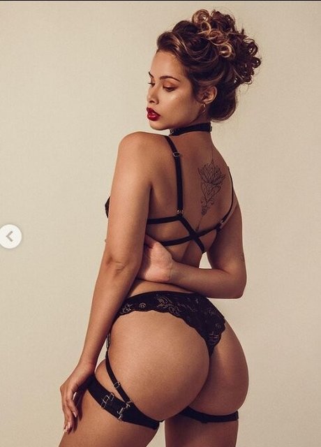 Nacktes geleaktes OnlyFans-Foto von Jolie Perez