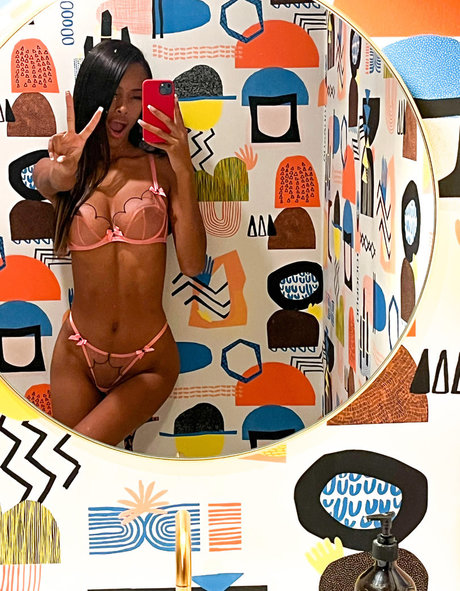 Nacktes geleaktes OnlyFans-Foto von Vinetria