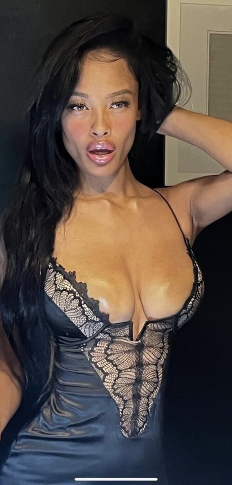 Nacktes geleaktes OnlyFans-Foto von Vinetria