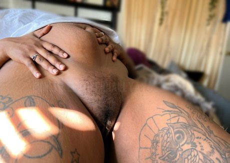 Nacktes geleaktes OnlyFans-Foto von Ayosqueak
