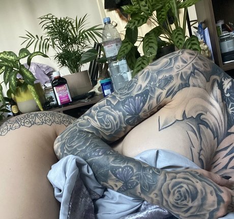 Nacktes geleaktes OnlyFans-Foto von Ravenwynter