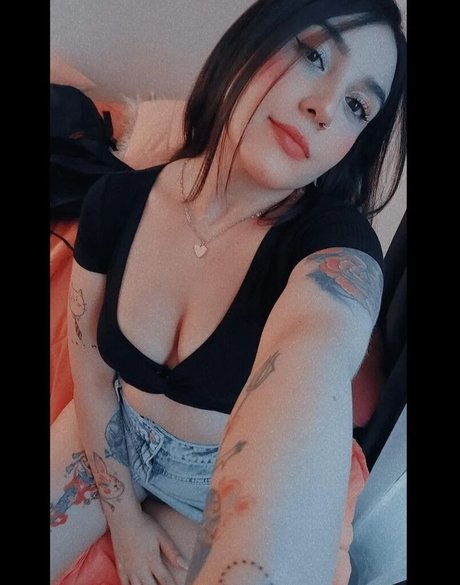 Nacktes geleaktes OnlyFans-Foto von Camilufer