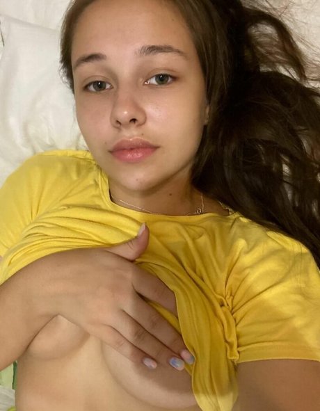 Nacktes geleaktes OnlyFans-Foto von Alinabaeee