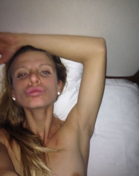 Nacktes geleaktes OnlyFans-Foto von Sesil Karatantcheva