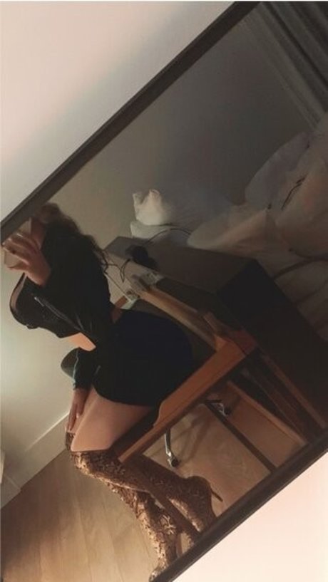 Nacktes geleaktes OnlyFans-Foto von Chayaxxx