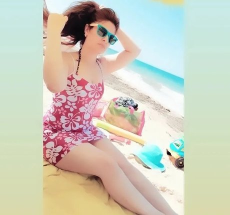 Nacktes geleaktes OnlyFans-Foto von Biba Aboura