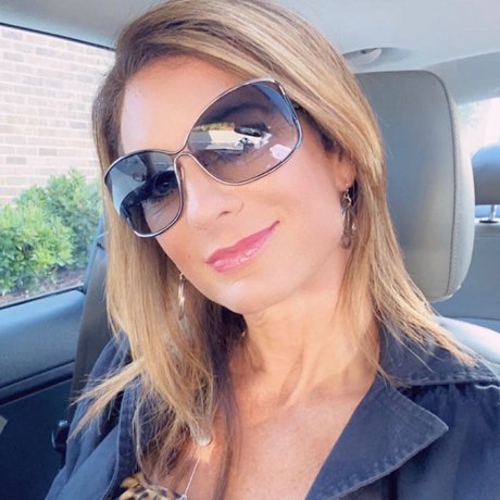 Nacktes geleaktes OnlyFans-Foto von Hotwife Kim