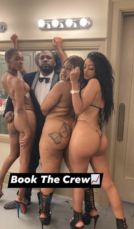 Nacktes geleaktes OnlyFans-Foto von Honeyqoldd