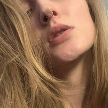 Nacktes geleaktes OnlyFans-Foto von Tslucyfir