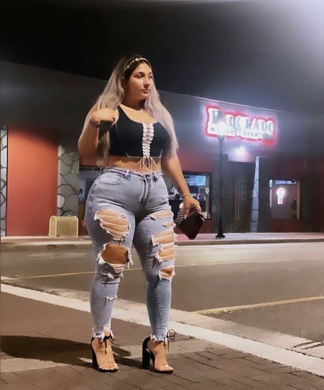 Nacktes geleaktes OnlyFans-Foto von Mariferxoxo