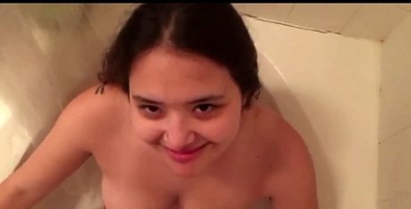 Nacktes geleaktes OnlyFans-Foto von Sheblowsmymind