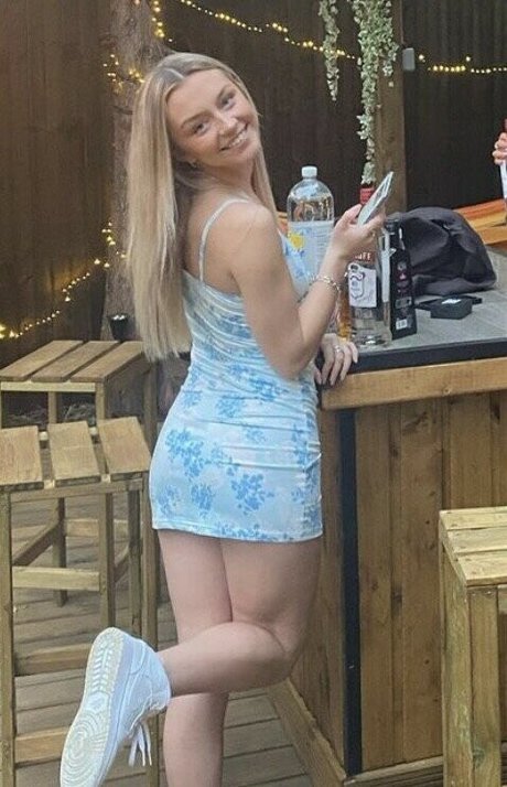 Nacktes geleaktes OnlyFans-Foto von Oliviabennett123
