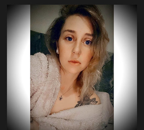 Nacktes geleaktes OnlyFans-Foto von Lcsimpson