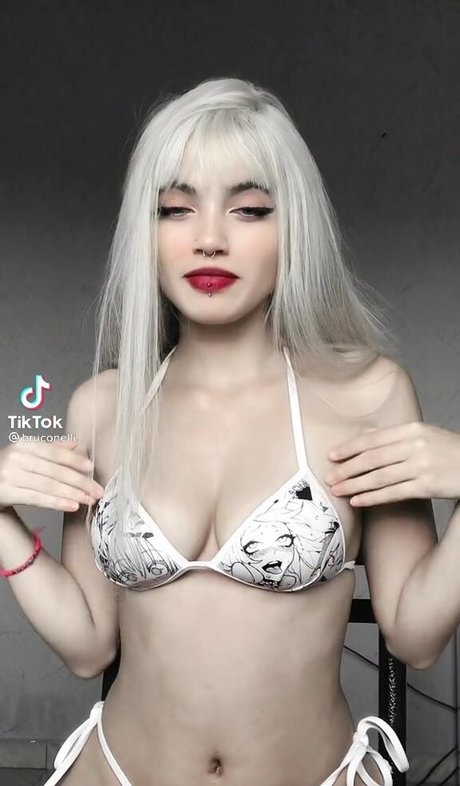 Nacktes geleaktes OnlyFans-Foto von Bruna Conelli
