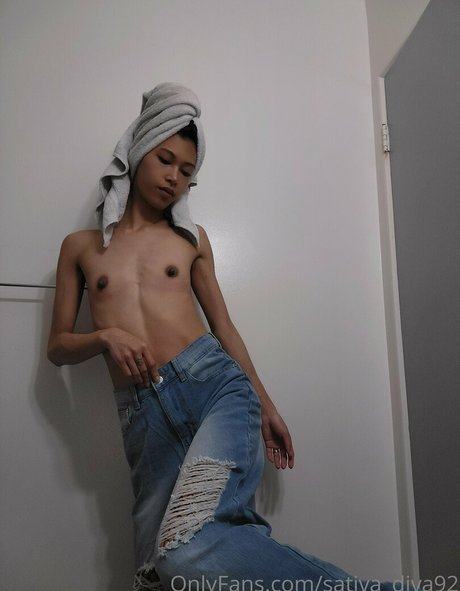 Nacktes geleaktes OnlyFans-Foto von Sativadiva