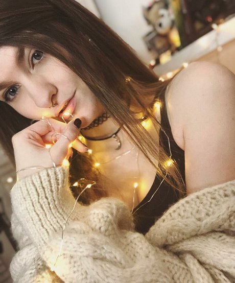 Nacktes geleaktes OnlyFans-Foto von Lumenti