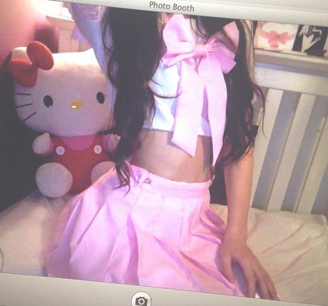 Nacktes geleaktes OnlyFans-Foto von Partbunny