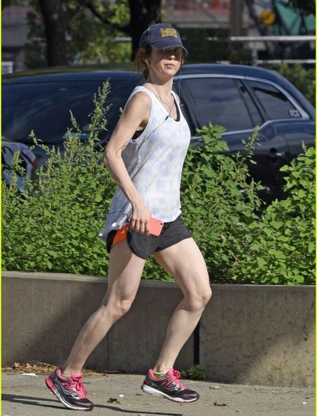 Ellie Kemper