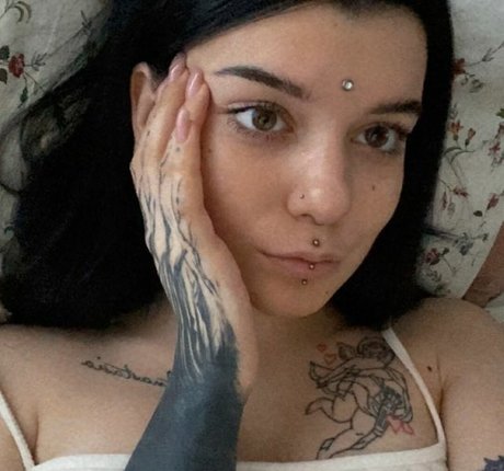 Nacktes geleaktes OnlyFans-Foto von Annawerty