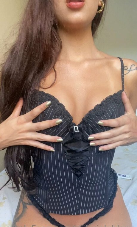 Nacktes geleaktes OnlyFans-Foto von Valerieleblanc