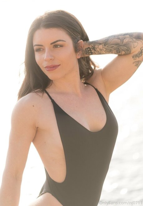 Nacktes geleaktes OnlyFans-Foto von Ange Nj0711