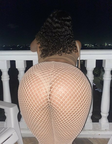 Nacktes geleaktes OnlyFans-Foto von Kilograhm