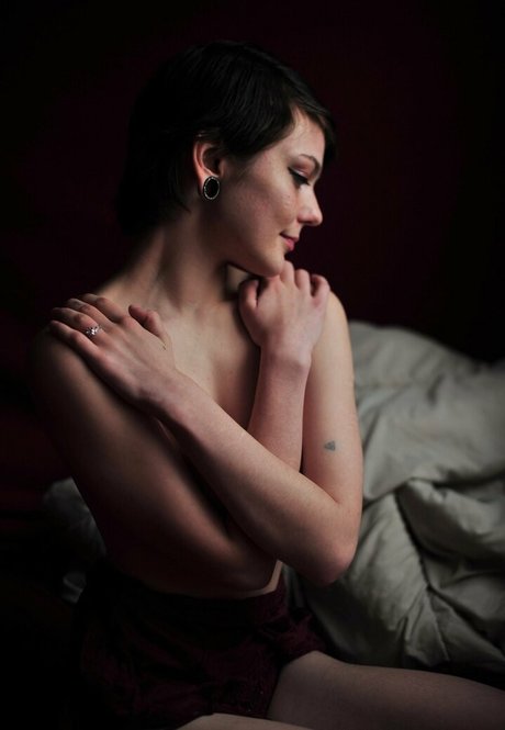Nacktes geleaktes OnlyFans-Foto von Lewdology
