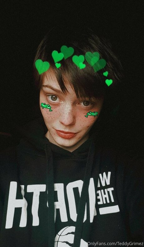 Nacktes geleaktes OnlyFans-Foto von Lewdology