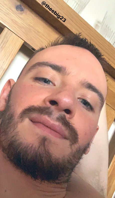 Nacktes geleaktes OnlyFans-Foto von Theerealmrbig