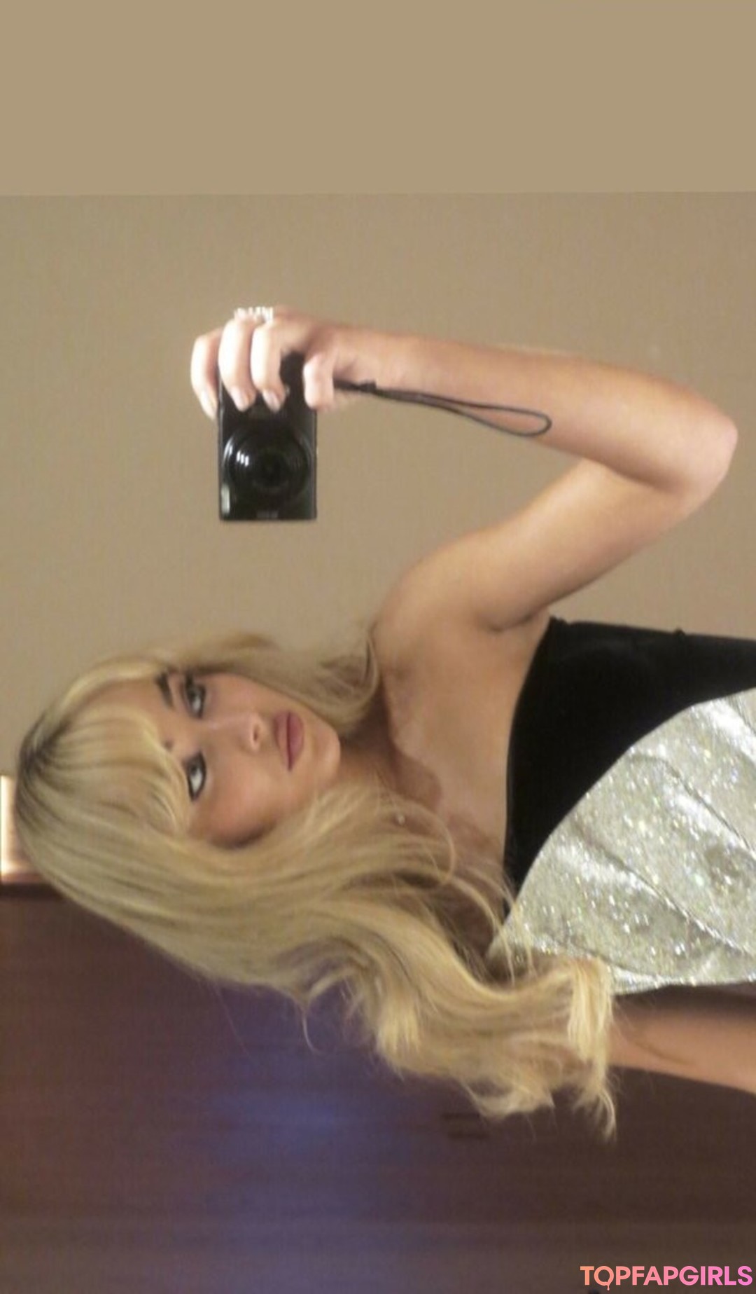 Nacktes geleaktes OnlyFans-Foto von Sabrina Carpenter #1103