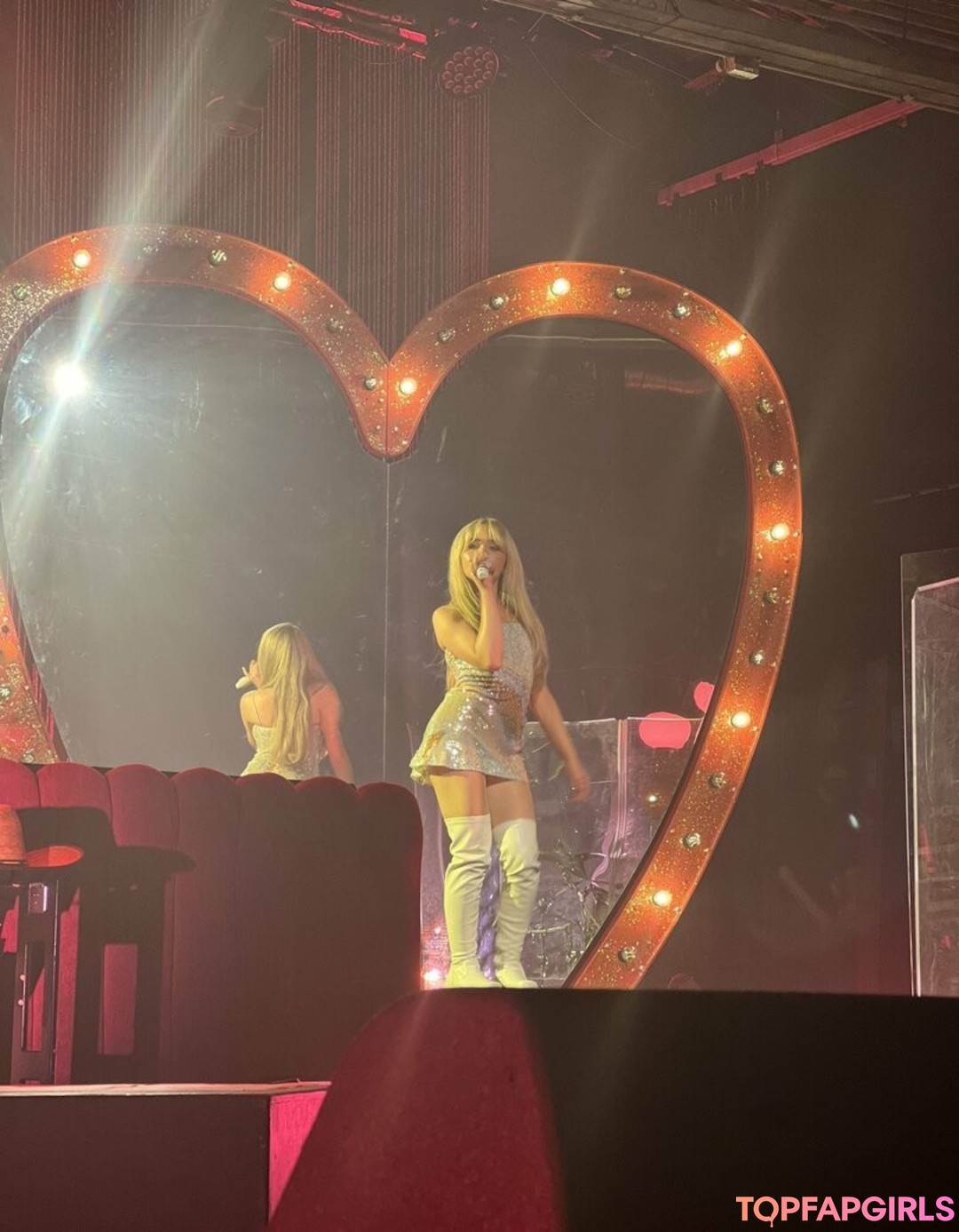 Nacktes geleaktes OnlyFans-Foto von Sabrina Carpenter #1151