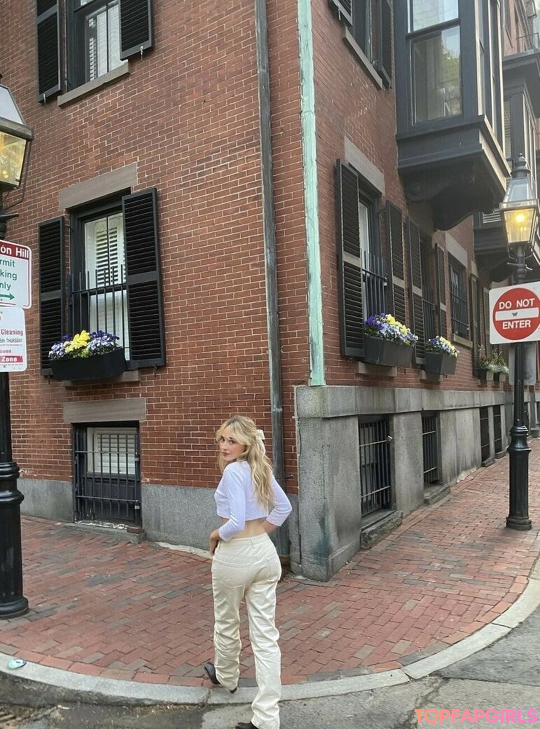 Nacktes geleaktes OnlyFans-Foto von Sabrina Carpenter #1271
