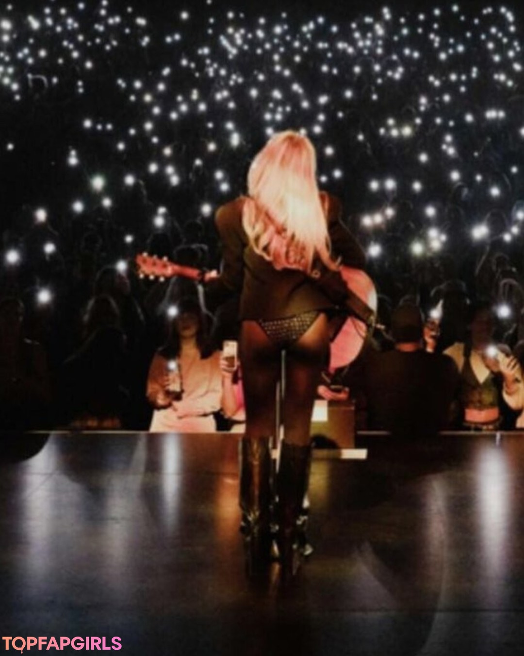 Nacktes geleaktes OnlyFans-Foto von Sabrina Carpenter #1279