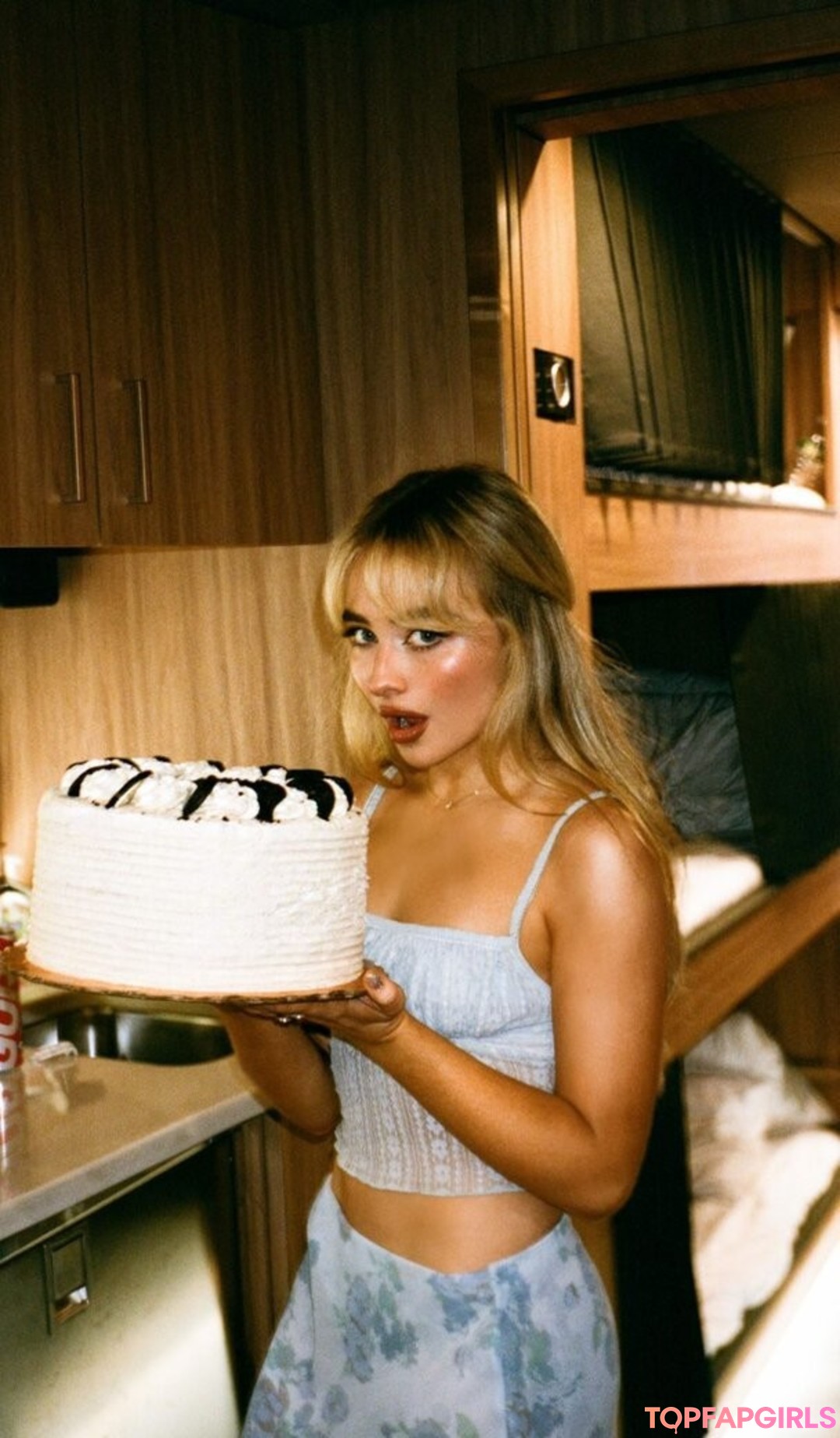 Nacktes geleaktes OnlyFans-Foto von Sabrina Carpenter #1323