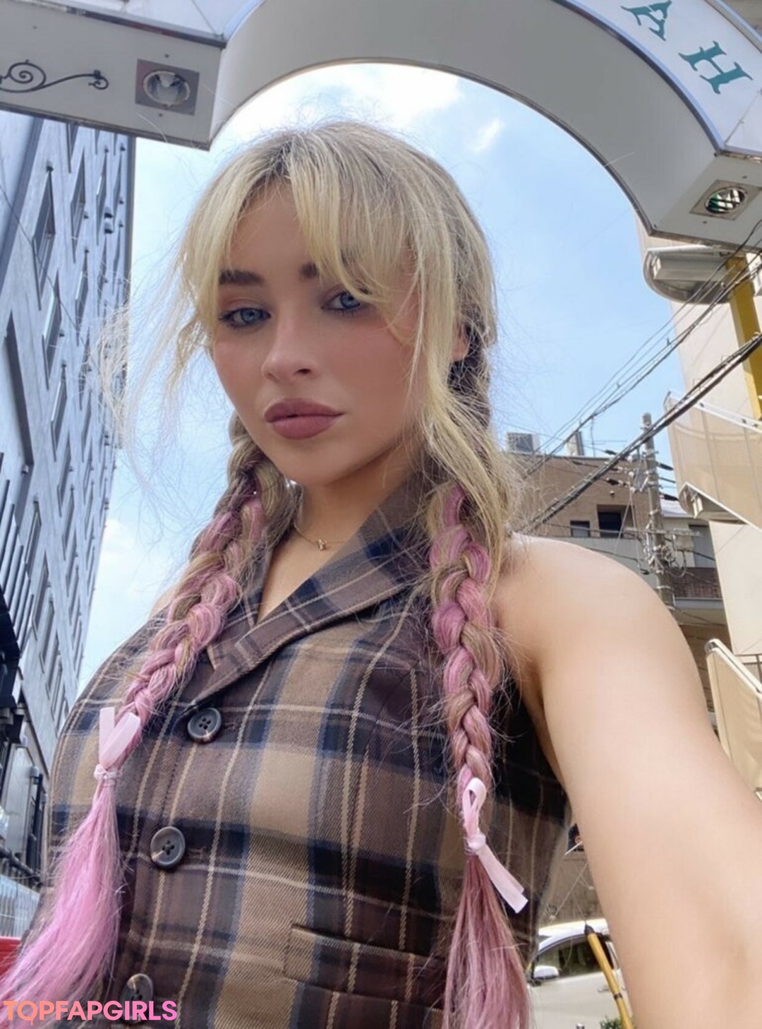 Nacktes geleaktes OnlyFans-Foto von Sabrina Carpenter #1466