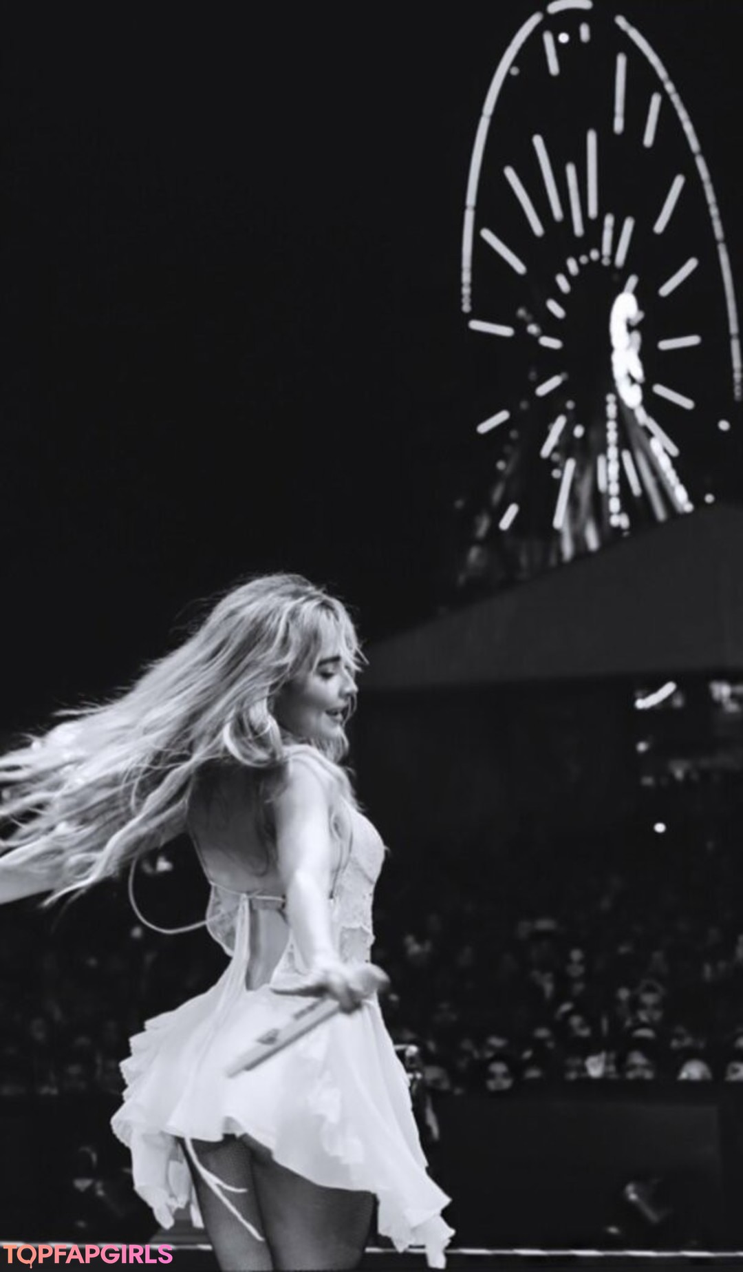 Nacktes geleaktes OnlyFans-Foto von Sabrina Carpenter #1498