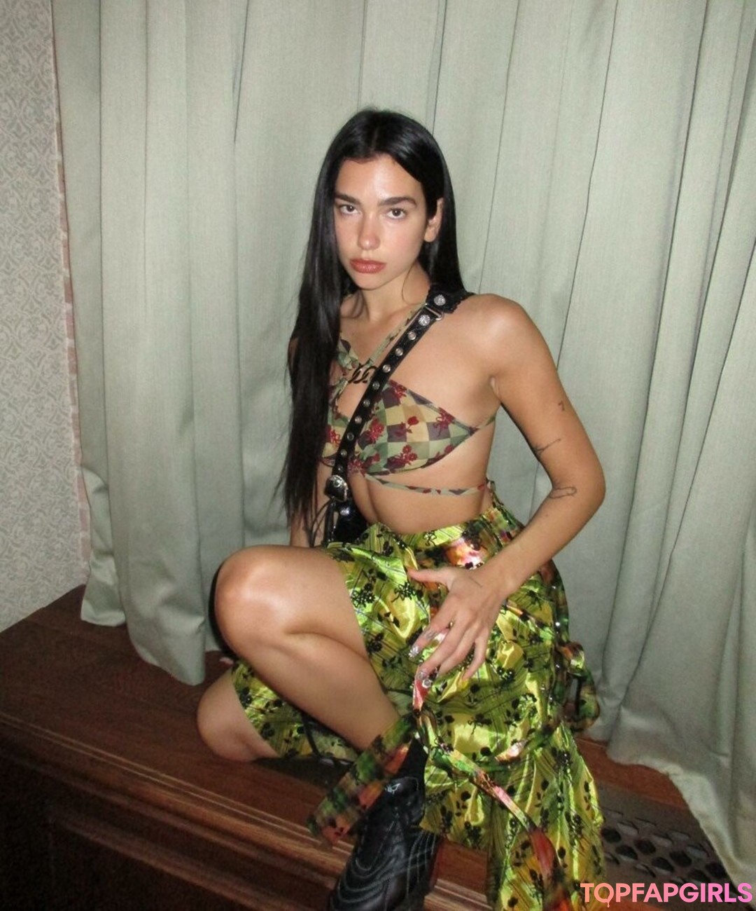 Nacktes geleaktes OnlyFans-Foto von Dua Lipa #1070