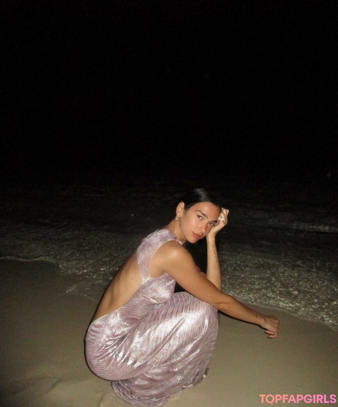 Nacktes geleaktes OnlyFans-Foto von Dua Lipa #1128