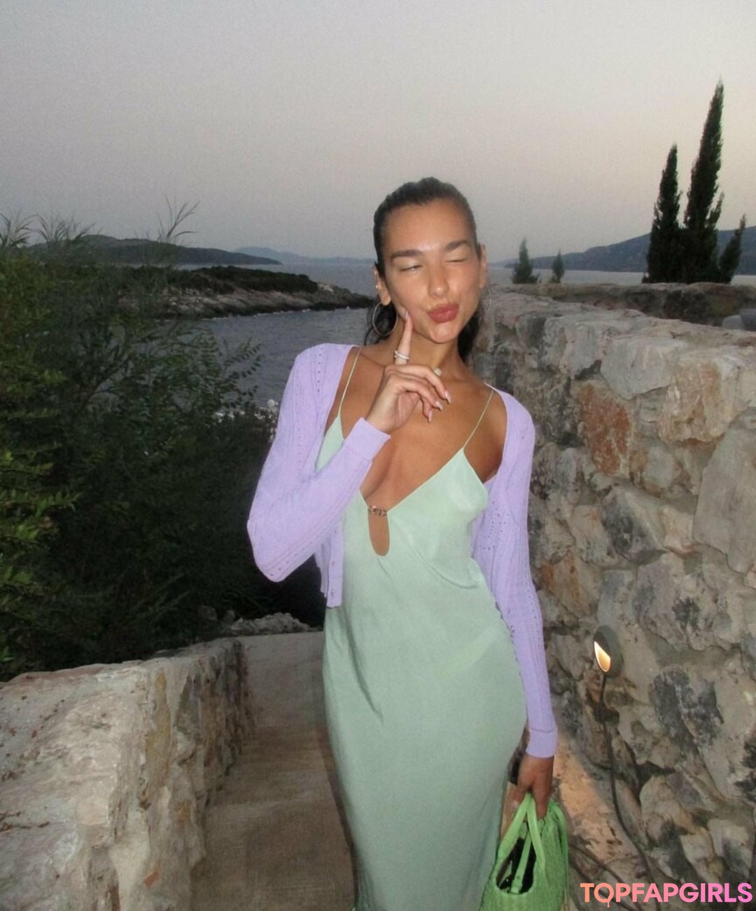 Nacktes geleaktes OnlyFans-Foto von Dua Lipa #1155